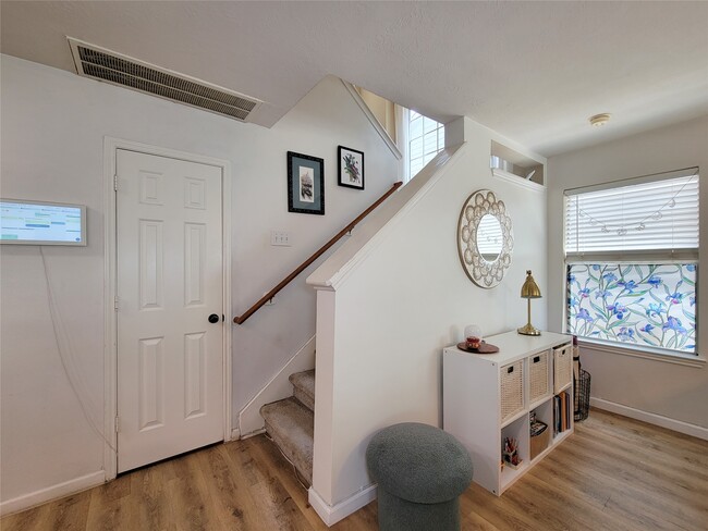 Photo - 42 Wineberry Pl