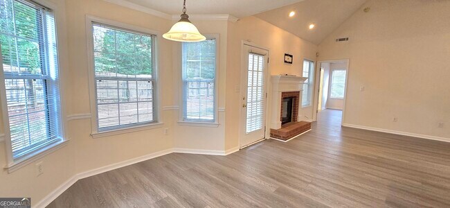 2 Mill Ridge Pl