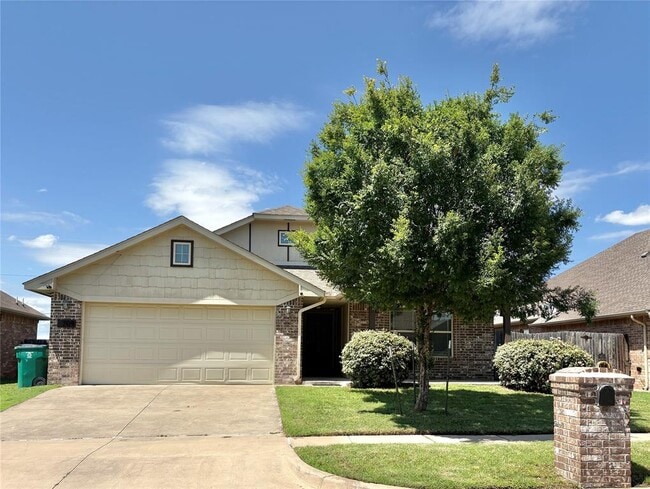 Photo - 709 SW 149th Pl House