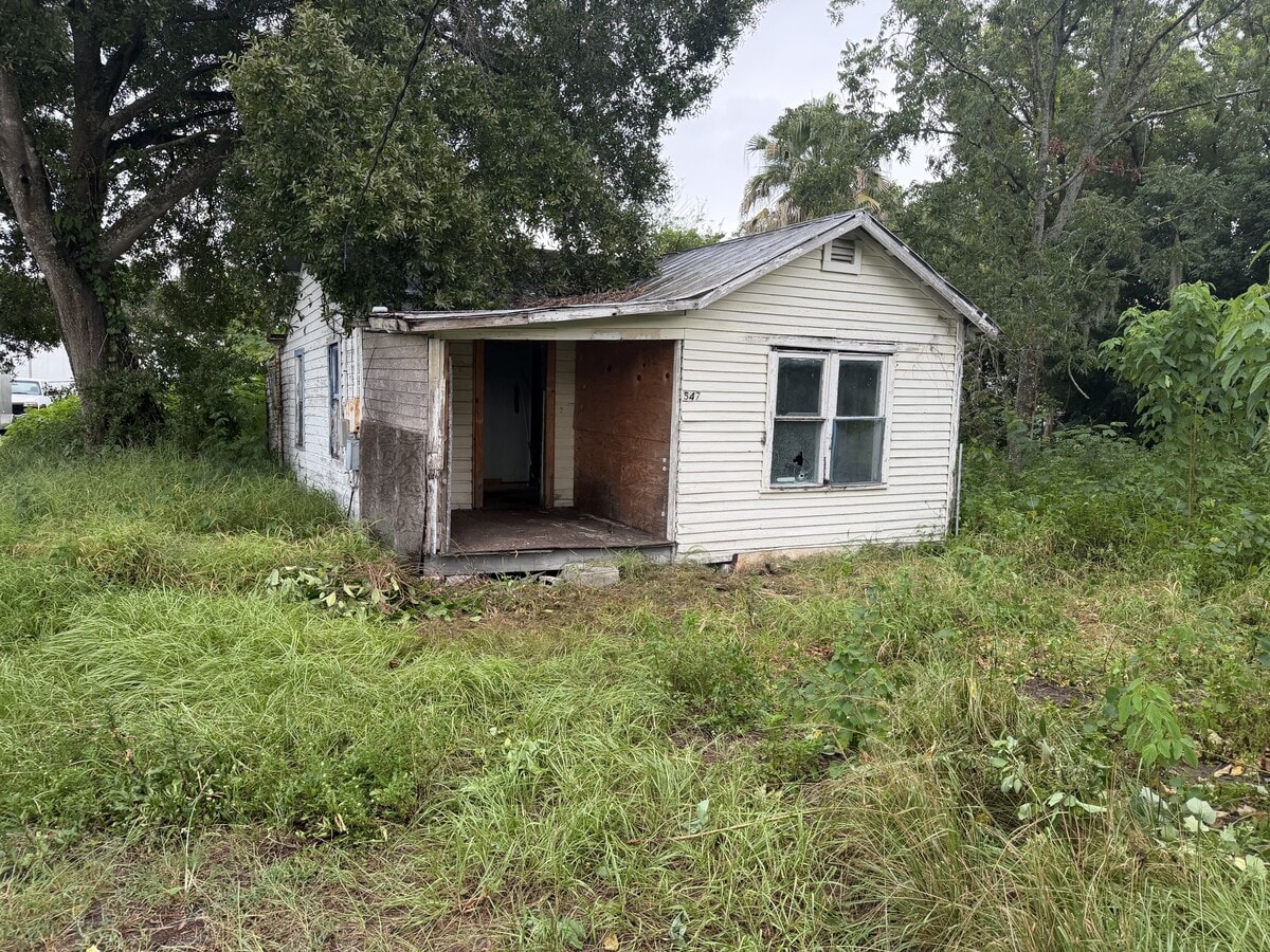 Photo - 547 Snively Ave