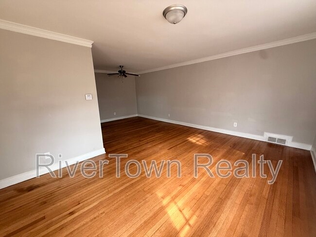 Photo - 3558 Poplar Ave