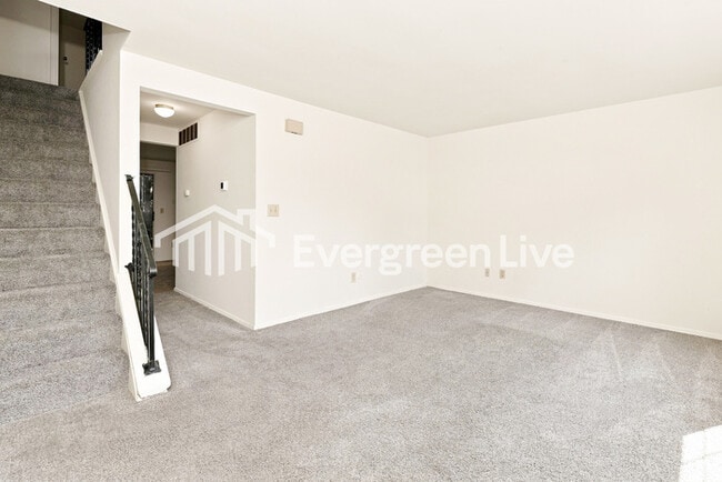 Photo - 8271 Mt Carmel St