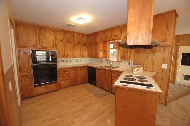 Photo - Great 2 Bedroom with 2 Living Areas