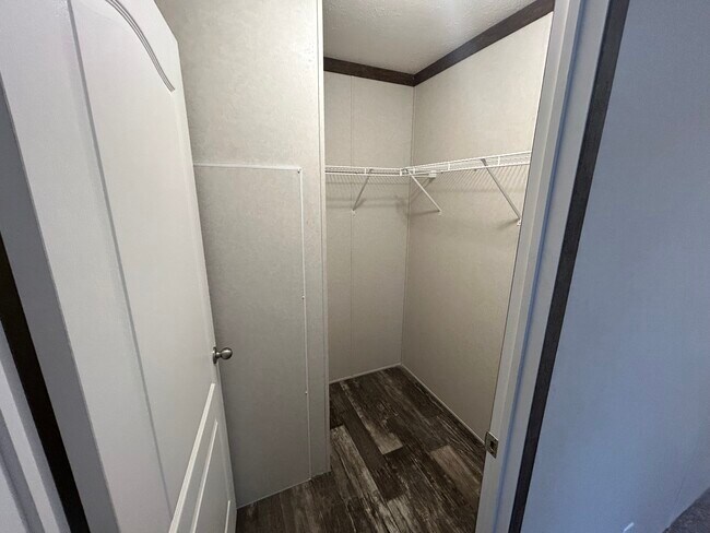 Photo - 666 Oregon St