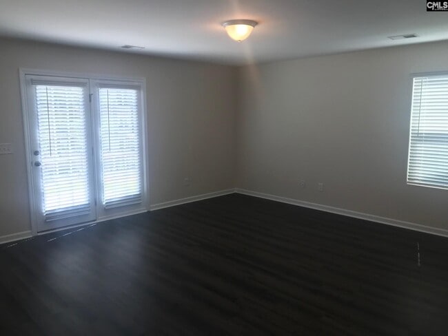 Photo - 1065 Roscoe Rd