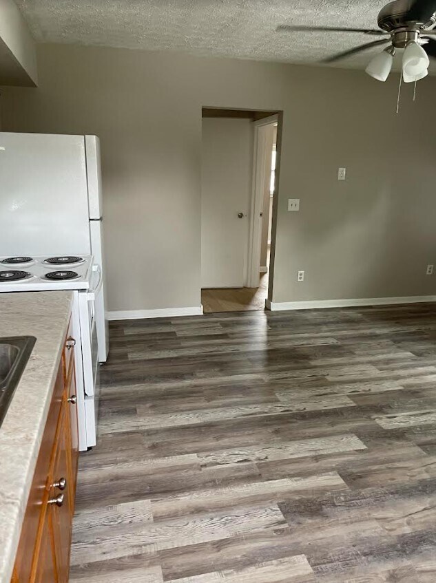 Photo - 121 W Ohio St Unidad 2