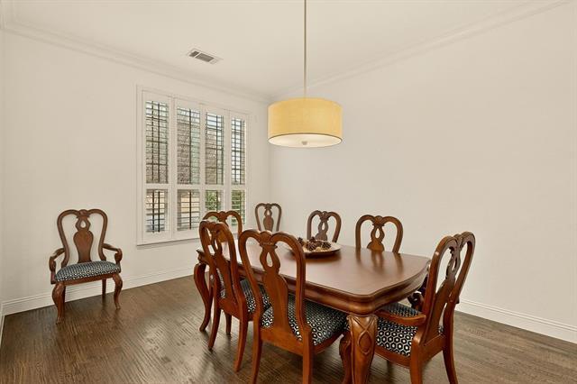 Photo - 1107 Devonshire Drive South