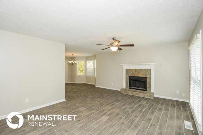 Photo - 333 Oak Landing Cir