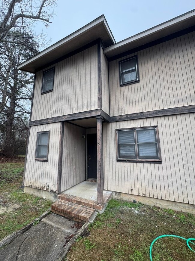 Photo - 201 Westbrooke Court #5 (Westbrooke Townhomes)