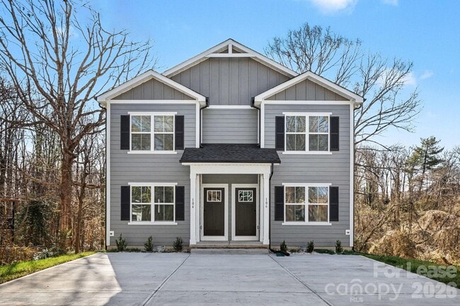 Photo - 104 10th Ave SE