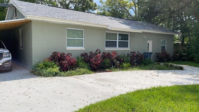 Building Photo - 324 Seminola Blvd Rental
