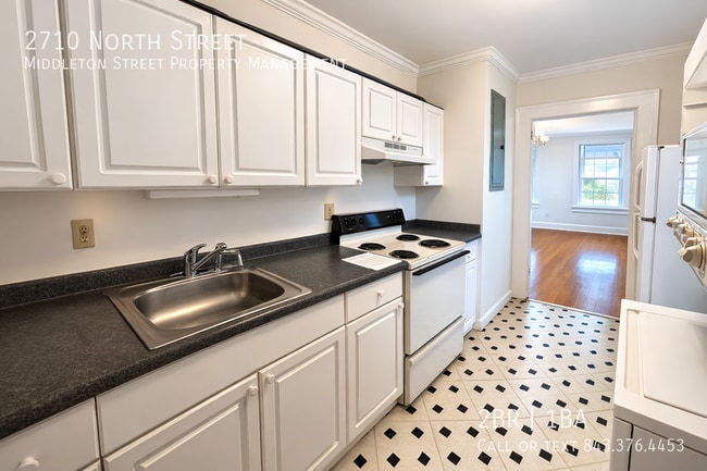 Photo - 2710 North St