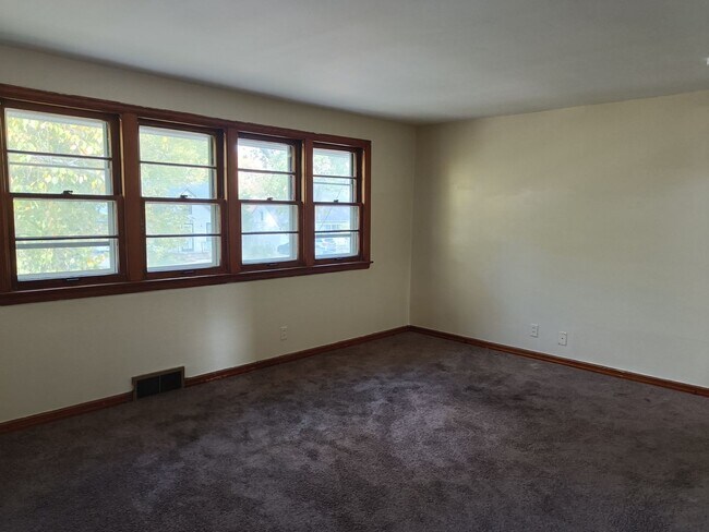 Photo - 5512 N 52nd St Unit 5512A-upper