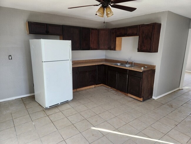 Photo - 407 W Mable St