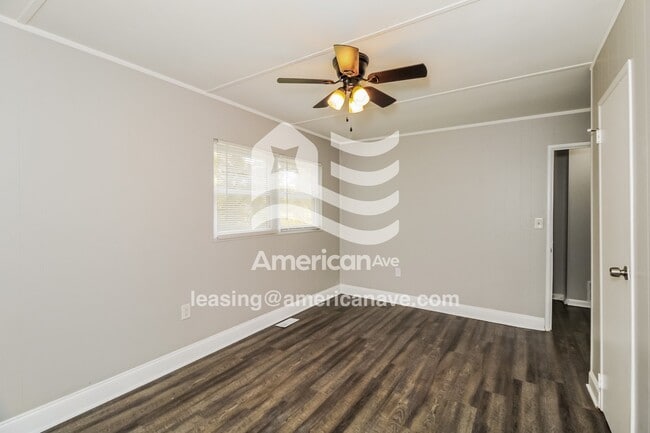 Photo - 2945 Eastway Dr