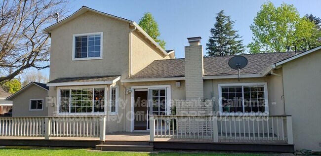 Photo - 1158 Fordham Way