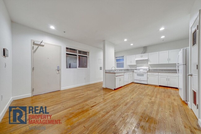 Photo - Westlake Park Square Apartments