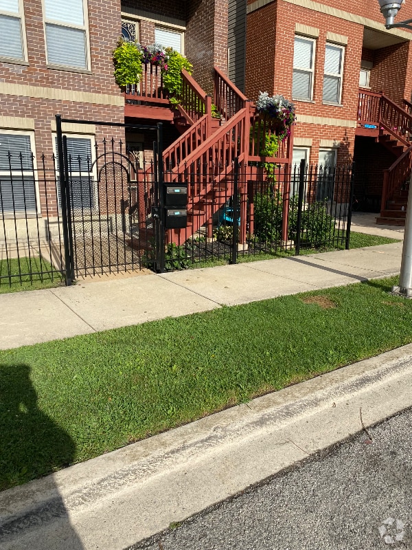 Building Photo - 7636 S Parnell Ave Rental