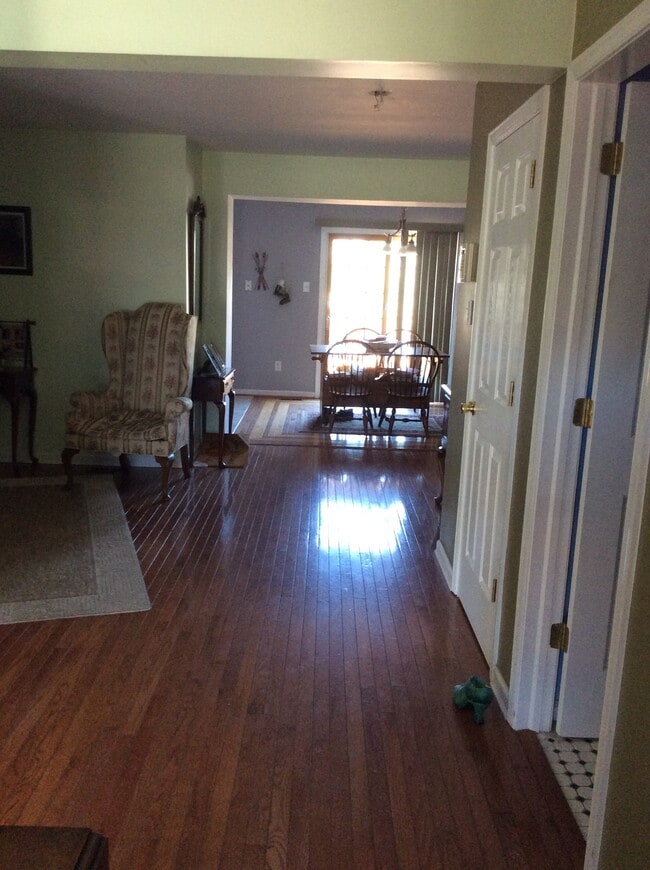 Photo - 341 Cedar Waxwing Dr