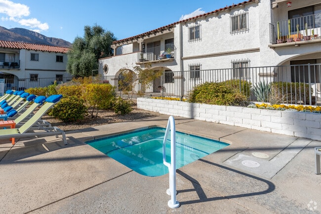 Spa - San Jacinto Racquet Club