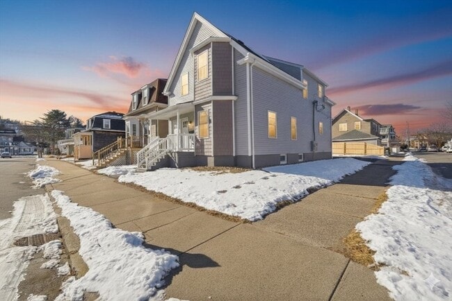 Building Photo - 1 Clough St Unit 1