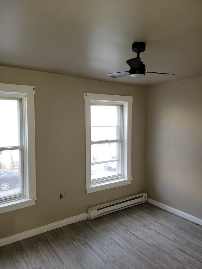 Photo - 332 S 11th St