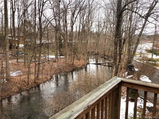 Photo - 189 Fair St Unit 4 D