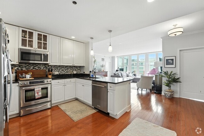 Building Photo - 1125 Maxwell Ln Unit 1109 Rental