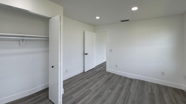 Photo - 4-bedroom, 2-bathroom