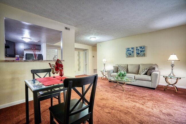 Photo - Oak Creek Apartments