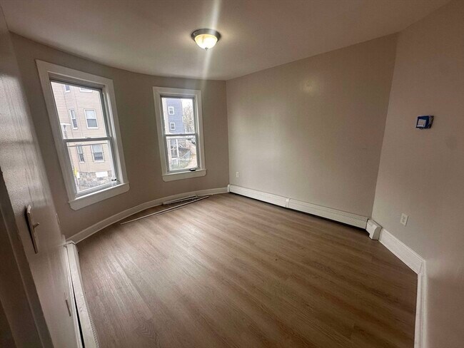 Photo - 35 Harold St Unit 2