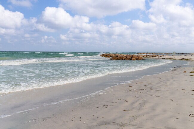 Photo - 680 71st Ave N Unit 13