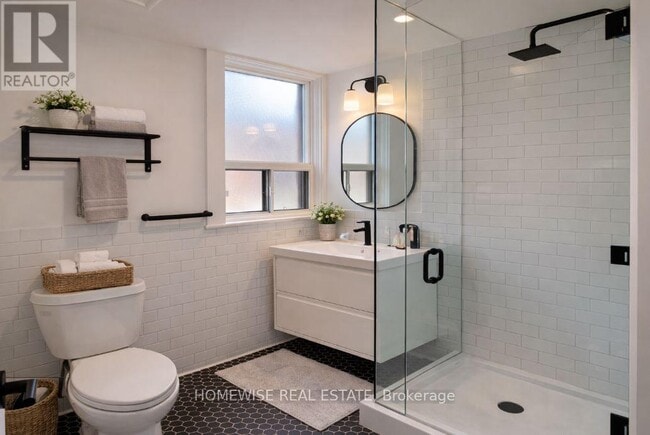 Photo - 5 High Park Blvd Unit 101