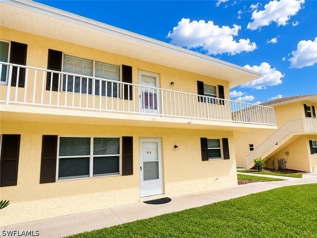 Building Photo - 3325 Arpt Rd S Unit R4