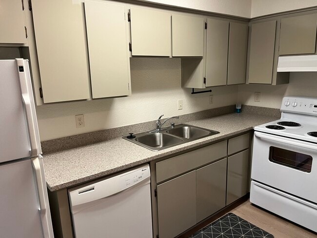 Photo - 13067 Lincoln Way Unit A