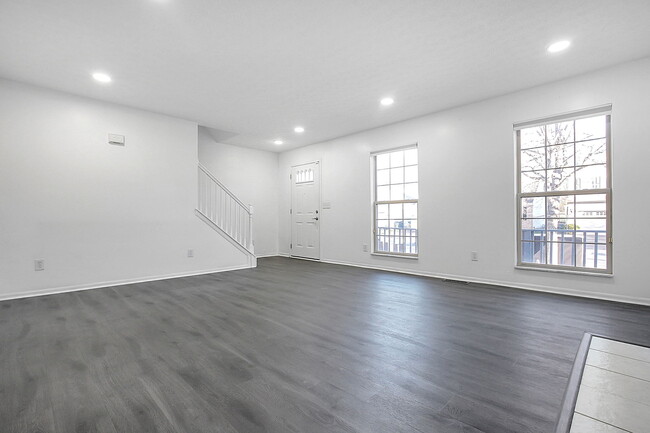 Photo - 617 Arden St