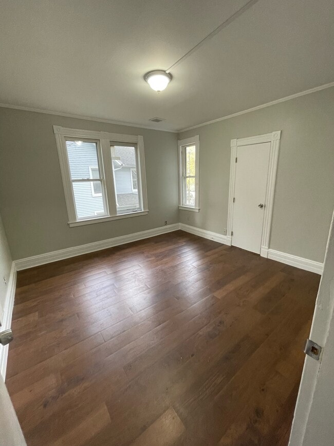 19 Prince St Unit 2R