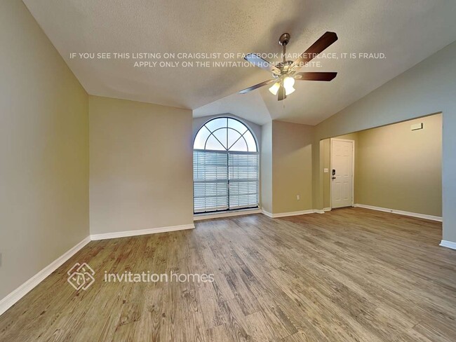 11401 Andy Dr