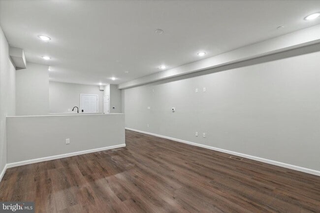 Photo - 1230 N Marshall St