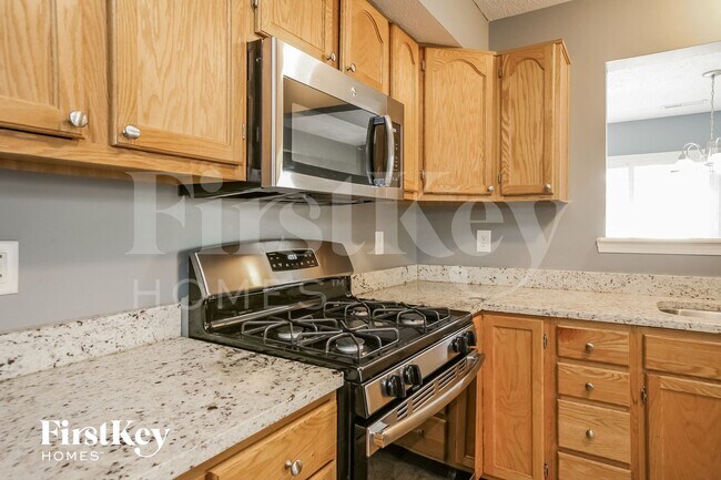 Photo - 2210 Wynbrooke Blvd