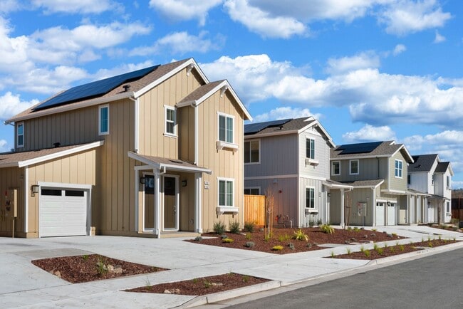 Photo - The Vineyards at Dennis Lane upper 2 bed 1 bath town home with vineyard views