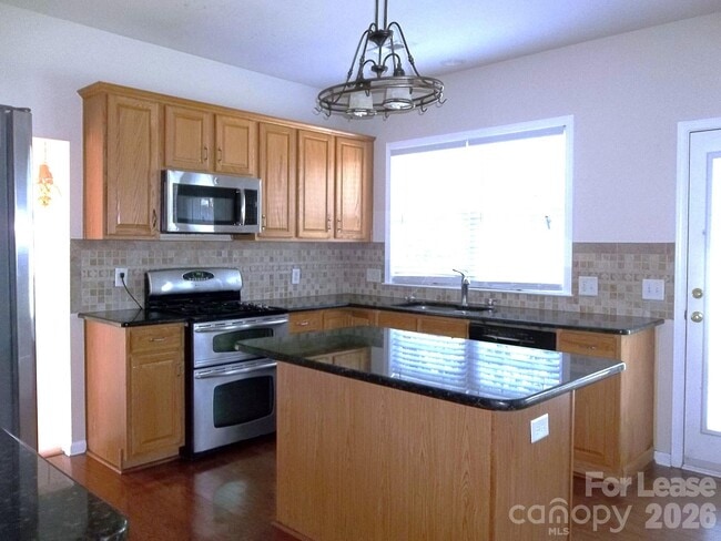 Photo - 11120 Maplehurst Dr