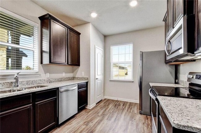 Photo - 121 Declaration Ln