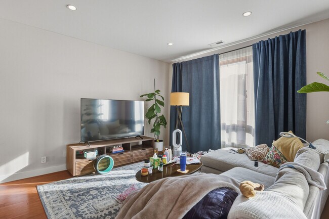 Photo - 26 Winfield St