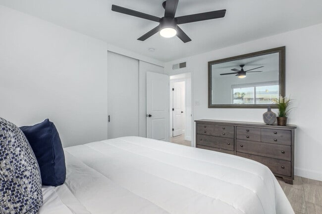 7302 E Coronado Rd Unit SI ID1558678P