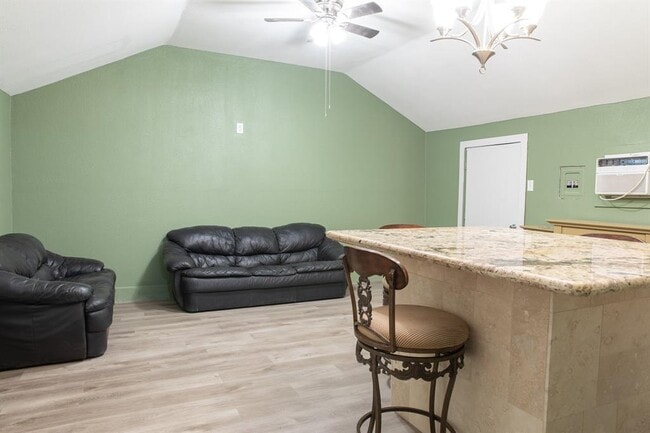 Photo - 2521 Texas Ave