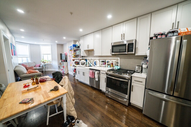 Photo - 33 Wigglesworth St Unit 3