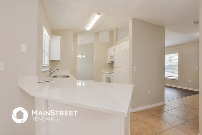 Photo - 915 Leeward Dr