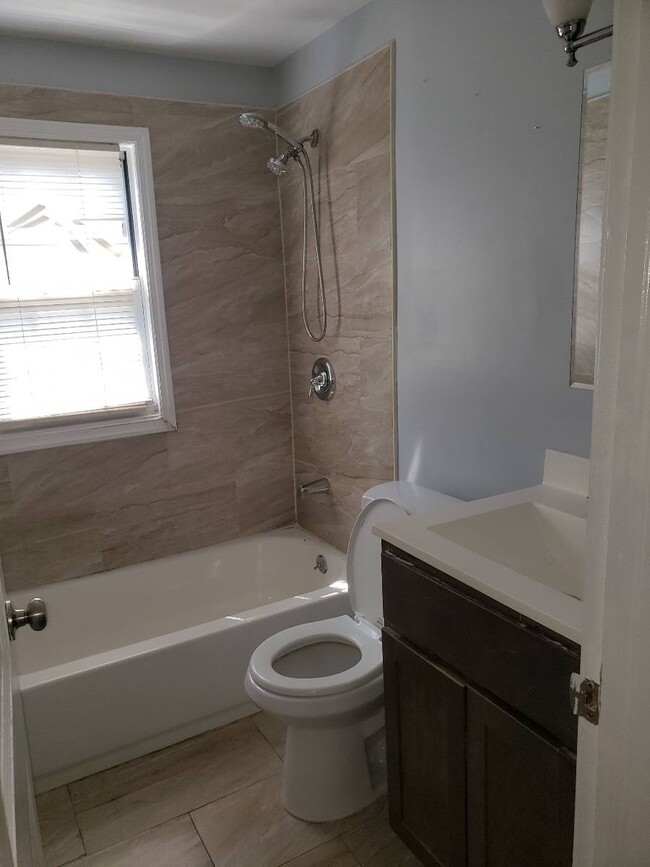 Photo - 441-443 Maryland St