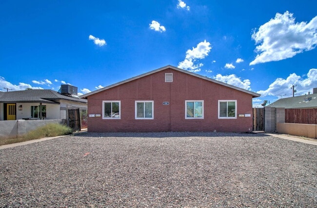 Photo - 1501 E Roosevelt St Unidad 2